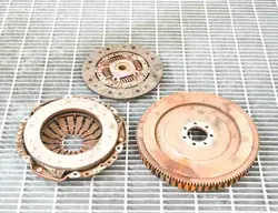 Kit d'embrayage Dacia Sandero II 1.5L 66kw OEM 302056841R301019310R