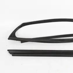OEM 75710-10110 Rechte Front-Schabestreife für Toyota C-HR II