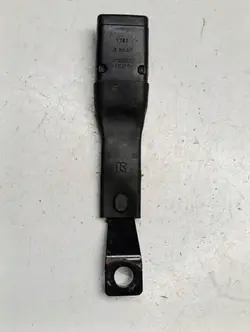 Suzuki SX4 06-09 vänster fram bälteslås OEM G026202