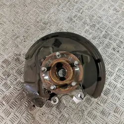 UTO33706 Moyeu de roue arrière pour Ford Mustang VI 2016