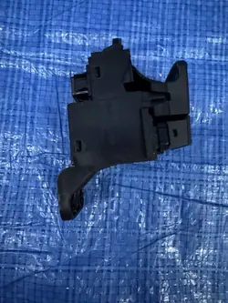Pulsante interruttore freno a mano Hyundai i30 III 93310-G3000