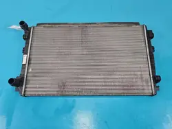 Vesijäähdytin OEM 5Q0121251GQ Cupra Formentorille