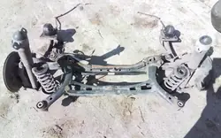 Viga suspensão traseira OEM Wrakowisko-10705- VW Passat B8