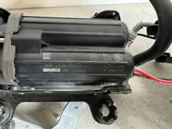 Compresseur d'air OEM M8E2-3B484-AB pour Range Rover Sport