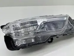Toyota Yaris Cross Halogéneo Esquerdo Dianteiro DRL LED OEM