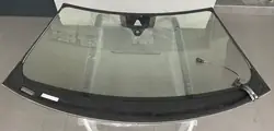 Audi Q8 framruta OEM 4M8845099AE Begagnad