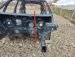 Linke vordere Viertel OEM 7401958 BMW 2 Active Tourer