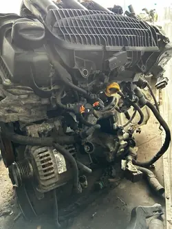 Couvercle de soupape OEM POKRYWA ZAWORÓW Citroen C3 DS3