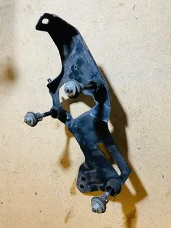 Mercedes W251 R-Klasse Airmatic-pompbevestiging OEM