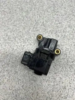BMW OEM 1247988 tyhjäkäyntiventtiili 3-sarja E46