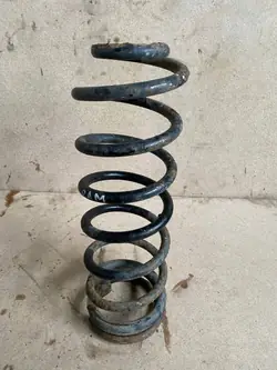 Mola suspensão traseira Dodge RAM IV OEM 05154646AA