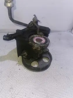 CITROEN XSARA PICASSO 1.8 Servostyrningspump 9636320680