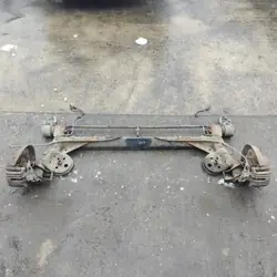 BELKA ZAWIESZENIA OŚ TYŁ OEM Audi A6 C5 Avantille