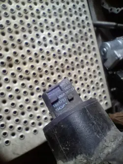 Sensor Scania OE 1889797 - Estado Usado