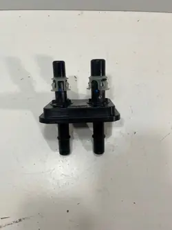 Ford Mach-E akun tuuletin OEM JL9810C773AA - Käytetty