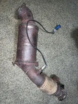 Catalyseur OEM 7618659 pour BMW N13B16