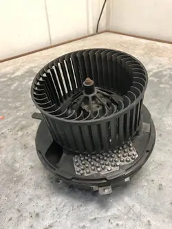 Ventilador Skoda Octavia II 1K1820015F