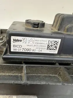 Peugeot 308 T9 Start-Stop-module OEM 9810858380
