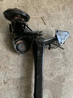 Bakaxelupphängningsbalk Fiat Panda II 2006 OEM 51856917