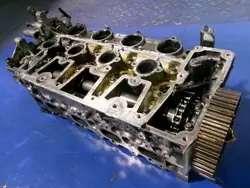Peugeot 807 Cylinderhuvud OEM 9688418110 - Begagnad