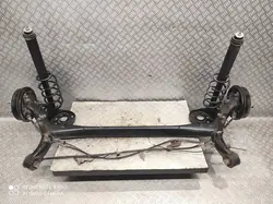 Viga de suspensão traseira completa Toyota Yaris III 1.5 VVTI