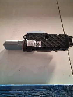 Mercedes GLA H247 Schiebedachmotor OEM a2479061805
