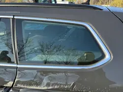 VW Passat B8 Takaikkuna Vasen OEM 3G9845297