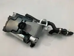 BMW OE 6847989 Kondensor för X5 G05 X6 G06
