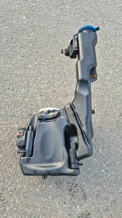 Kit Réservoir Pompe Lave-glace OEM 2048602360 Mercedes