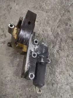 Oikea Hydraulinen Jännitin OEM 077109088D Audi A8 D2 D3