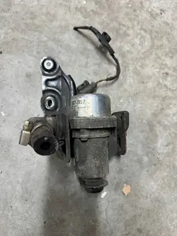 Bromsvakuumpump Audi A8 D4 8E0927317J