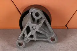 Kiilavyön kiristyspyörä OEM 7589983 7615130