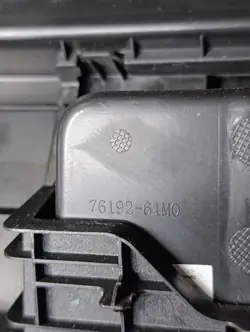 Capa cinto traseiro Suzuki SX4 S-Cross OEM 7619261M0