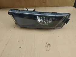 Farol Halógeno Esquerdo Skoda Octavia III OEM 5E0941701E