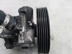Pompe de direction OEM 9685555580 pour Peugeot Partner