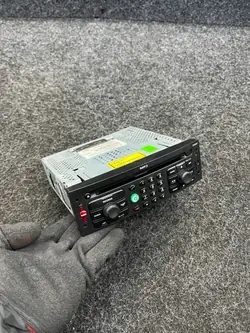 Peugeot 807 tehdasradio CD MP3 OEM 14009787XT
