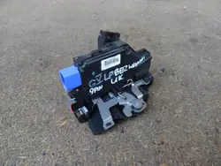 VW GOLF V Linke Vordertürschloss 9 Pin 3D2837015K