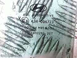 Hyundai OEM E643R006723 Dörrglas - Begagnad