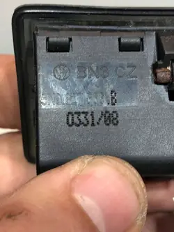 Pulsante apertura bagagliaio AUDI A5 5N0827566B