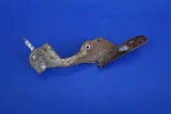 Rechter Spritzschutz-Halter OEM A1716203214 Mercedes