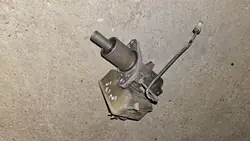 Bremskraftverstärker-Behälter OEM 123 mit Pumpe BMW E34