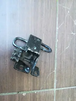 Charnière de Porte Avant Droite Inférieure VW Golf V VI Plus OE