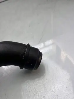 Audi A4 S4 B6 8E 8H Tuyau de ventilation 06B103209N