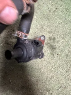 VOLVO 2.0 D3 D4 Vattenpump 31338211