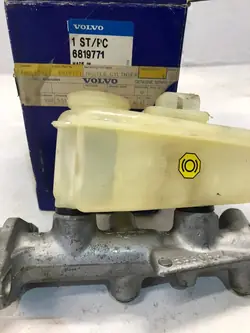 Volvo 940 960 cylindre maître de frein 91 - 97 OEM 3530354