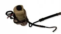 Pompe de direction assistée Ford OEM 4M513K514AA Occasion