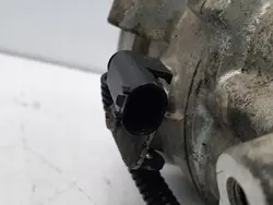 Ilmastointikompressori BMW E87 E90 2.0 Käytetty