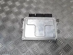 2014 Peugeot 2008 ECU 1.2 Essence 9805895780