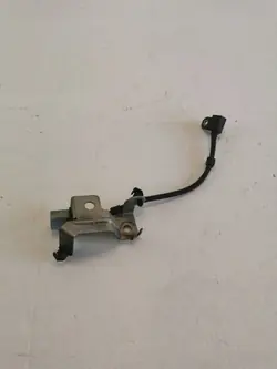 Kampiakselianturi OEM 03G971804A + kiinnike Audi A4 B7