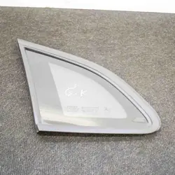Taka-oikea ikkuna OEM 31386770 Volvo V40:lle